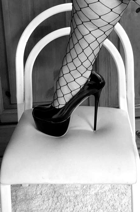 Photo ads/2652000/2652167/a2652167.jpg : Dominatrice masseuses