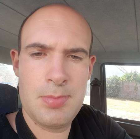 Photo ads/2652000/2652417/a2652417.jpg : Je m'appelle florian j'ai 34 ans