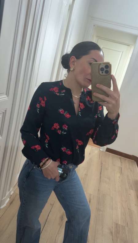 Photo ads/2653000/2653604/a2653604.jpg : Femme élégante pour vous accompagner