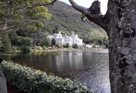 Photo ads/2654000/2654650/a2654650.jpg : Bi plutôt passif pour fellations