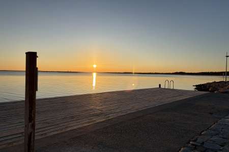 Photo ads/2655000/2655430/a2655430.jpg : Lécheur de chattes bien mouillé