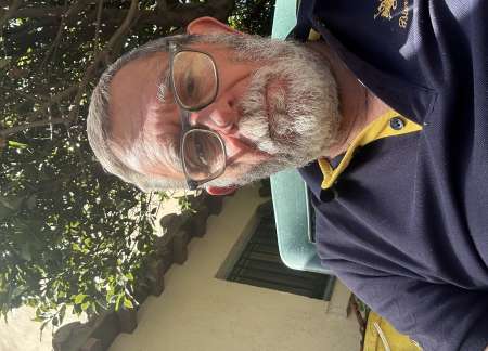 Photo ads/2655000/2655660/a2655660.jpg : Recherche une femme pour sexe nature âge 18 a 60