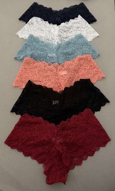 Photo ads/2656000/2656246/a2656246.jpg : Tanga dentelle.