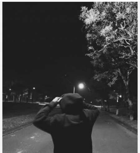 Photo ads/2656000/2656621/a2656621.jpg : Je suis un mec je cherche plan chaud.