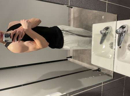 Photo ads/2656000/2656893/a2656893.jpg : Jeune homme cherchant à se depucler