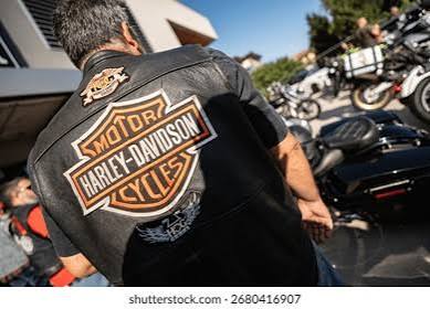 Photo ads/2658000/2658079/a2658079.jpg : Maitre recherche femboy