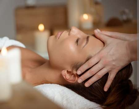 Photo ads/2658000/2658407/a2658407.jpg : Massage détente chez vous.