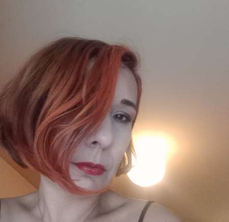 Photo ads/2658000/2658436/a2658436.jpg : Tourangelle sympathique et sérieuse propose massag