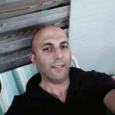 Photo ads/2659000/2659168/a2659168.jpg : J aime sentir pieds féminins transpirant détente