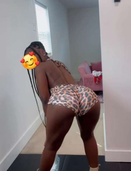 Photo ads/2659000/2659422/a2659422.jpg : Femme pour moment calin