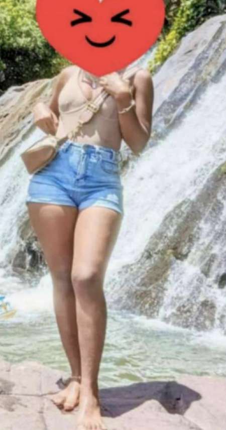 Photo ads/2659000/2659640/a2659640.jpg : Vrai massage PRO sur la table