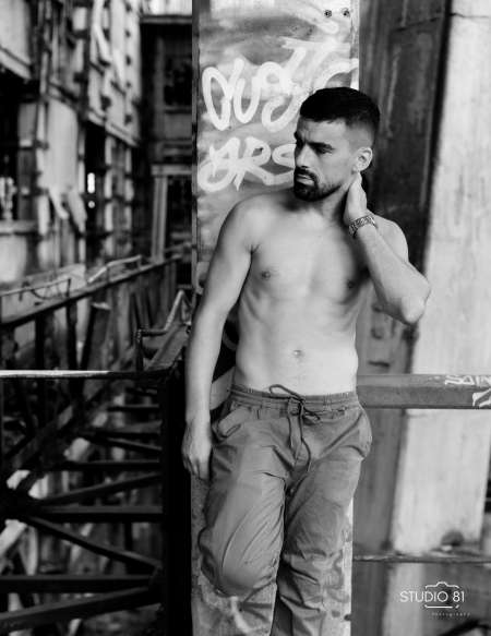 Photo ads/2659000/2659886/a2659886.jpg : Homme pour femme uniquement