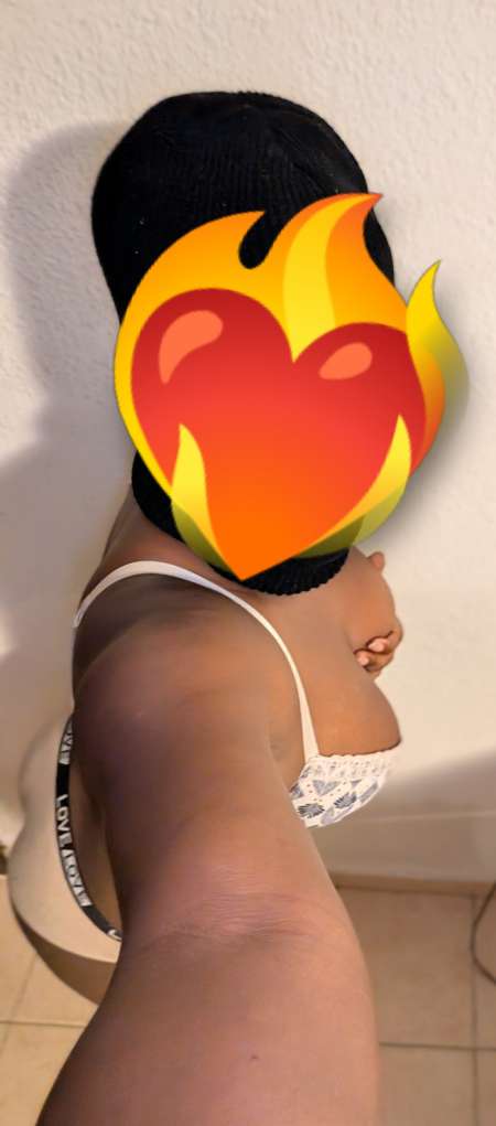 Photo ads/2660000/2660226/a2660226.jpg : LaCagouler qui aime les hommes matures