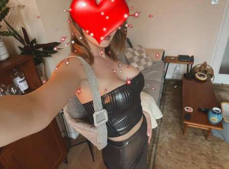 Photo ads/2661000/2661253/a2661253.jpg : Belle Blonde Blanche Sympa