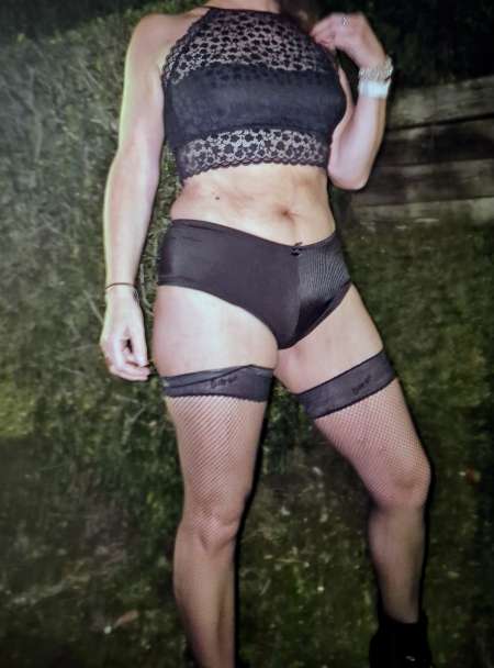 Photo ads/2662000/2662050/a2662050.jpg : Recherche homme qui reçoit !!