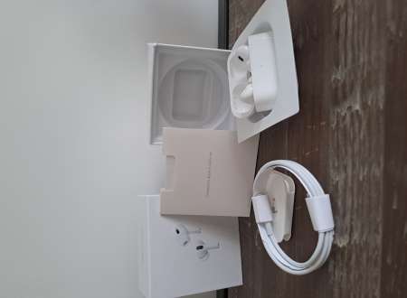 Photo ads/2665000/2665385/a2665385.jpg : Air pods Pro 2 en superbe état
