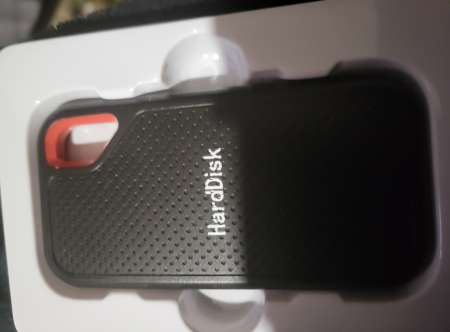 Photo ads/2677000/2677888/a2677888.jpg : Ssd Harddisk 2 to neuf