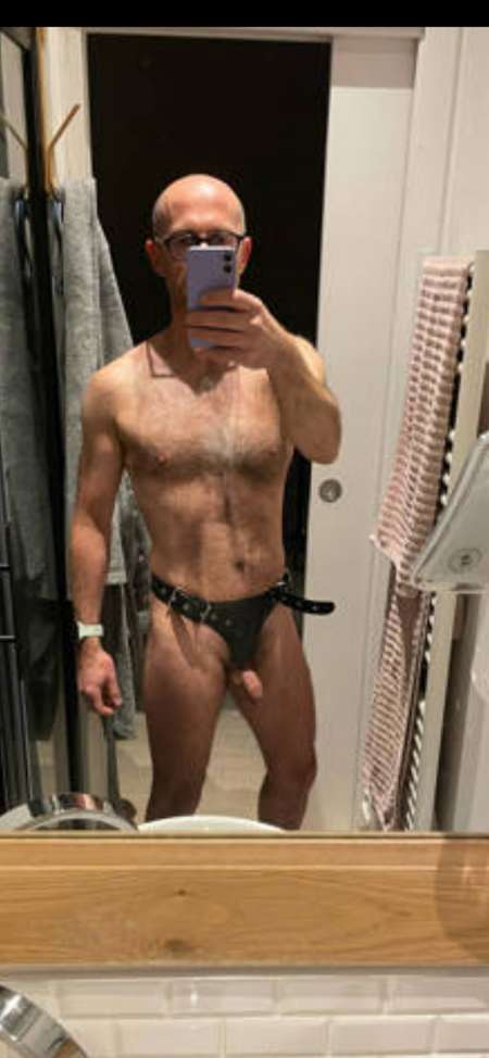 Photo ads/2679000/2679614/a2679614.png : Homme/trav cherche amateur pour vidéo discrete