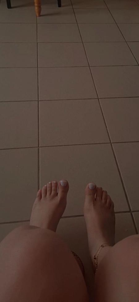 Photo ads/2687000/2687833/a2687833_f76e4af5.jpg : Dominatrice pour Moneyslave