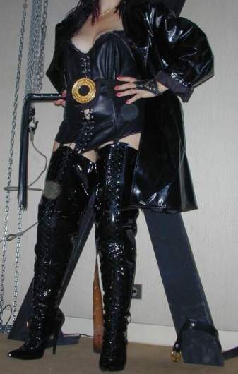 Photo ads/637000/637600/a637600.jpg : domina envoutante sexy proche PARIS 12; DONJON