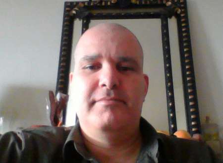 Photo ads/919000/919841/a919841.jpg : recherche couple ou famille 